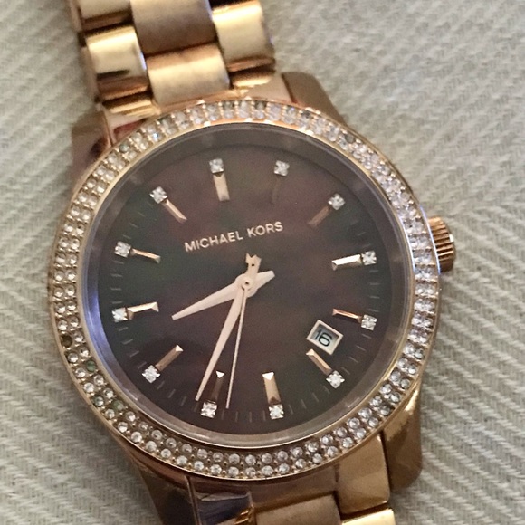 Authentic Beautiful 🤩 Michael Kors Rose Gold watch ⌚️ - Picture 8 of 9